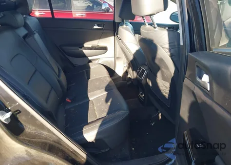 2022 Kia Sportage Ex z USA, uszkodzony, nr VIN KNDPN3AC2N7953821